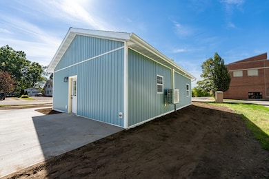 303 Middle St, Three Rivers, MI 49093 - photo 2