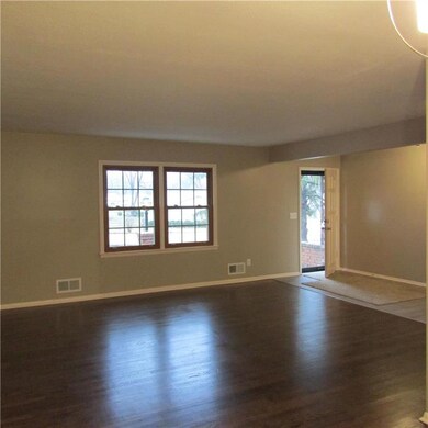 11914 W 69th St, Shawnee, KS 66216 - photo 2