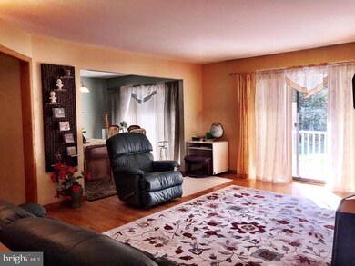 77 Potts Rd, Trenton, NJ 08691 - photo 4