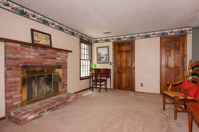 215 Fiske St, Holliston, MA 01746 - photo 5