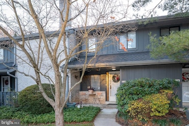 521 Foxwood Ln, Paoli, PA 19301 - photo 2