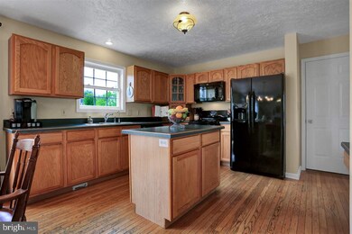 13168 Shawnee Cir, Waynesboro, PA 17268 - photo 5