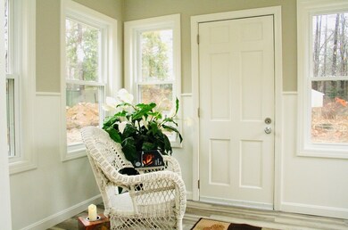 558 Pleasant St, Franklin, MA 02038 - photo 6