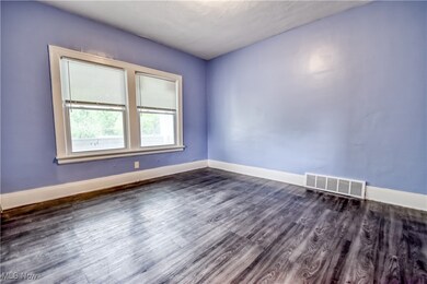 3305 E 132nd St, Cleveland, OH 44120 - photo 4