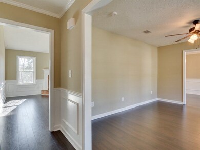 Foyer/Living Room/GR