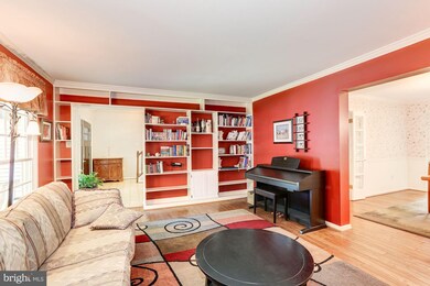 12608 Blue Mountain Ct, North Potomac, MD 20878 - photo 6