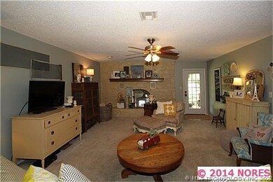 1465 Maplewood Dr, Claremore, OK 74017 - photo 6
