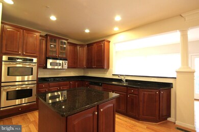 1505 Regent Manor Ct, Silver Spring, MD 20904 - photo 4