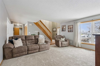 3490 Whitehall Ave, Marion, IA 52302 - photo 6