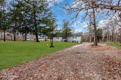 517 Newtons Corner Rd, Howell, NJ 07731 - photo 5