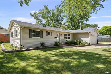 2525 4th Street A, East Moline, IL 61244 - photo 2