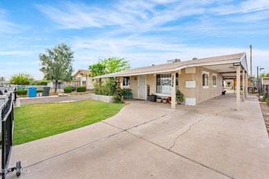 3324 W Cypress St Phoenix AZ 85009-3