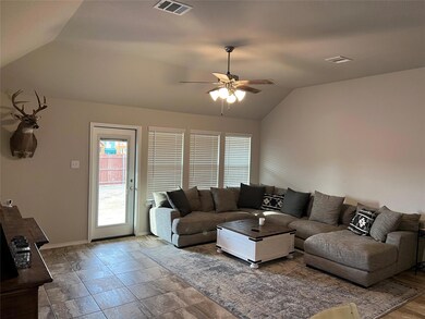 2556 Silver Fox Trail, Hudson Oaks, TX 76087 - photo 3