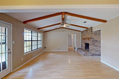 6204 Polly Dr, Texarkana, TX 75503 - photo 5