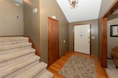 10228 W 49th Place, Shawnee, KS 66203 - photo 5