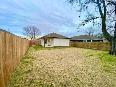 1405 Franklin Ave, Bonham, TX 75418 - photo 6