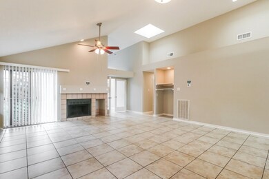 8619 Spring Green Dr, Houston, TX 77095 - photo 4