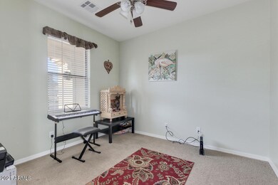 825 E Del Rio St, Chandler, AZ 85225 - photo 4