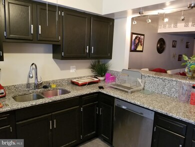 8119 Londonderry Ct, Laurel, MD 20707 - photo 5