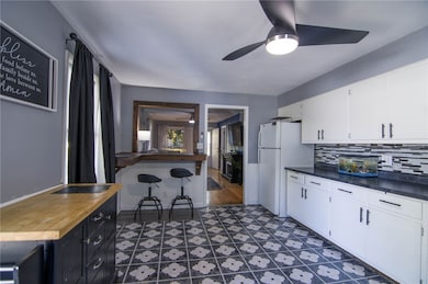 1530 W Cushing St, Decatur, IL 62526 - photo 6