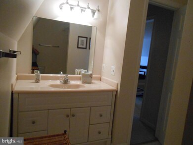 36548 Notley Hall Rd unit B, Chaptico, MD 20621 - photo 2