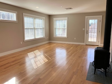 26 N Main St unit 7, Mont Vernon, NH 03057 - photo 4