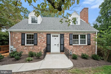 8701 Brierly Ct, Chevy Chase, MD 20815 - photo 2