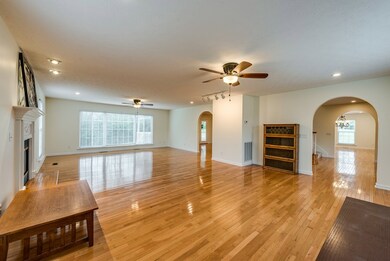 6061 Commodore Cir, Baxter, TN 38544 - photo 4