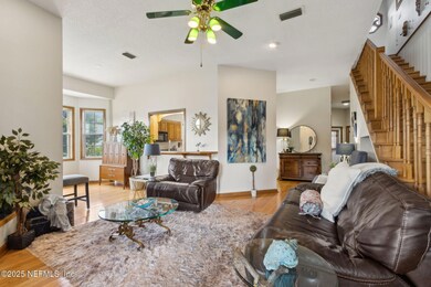 7-web-or-mls-1409 Pearl St (1 of 3)