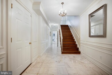 3327 R St NW, Washington, DC 20007 - photo 2
