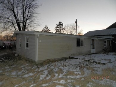 155 S 1000 W, Angola, IN 46703 - photo 2