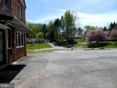 207 Shaw Ave, Silver Spring, MD 20904 - photo 4