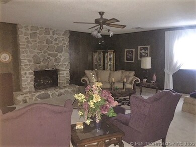 605 Hickory Dr, Cleveland, OK 74020 - photo 4