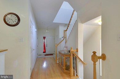 2554 Running Wolf Trail, Odenton, MD 21113 - photo 3