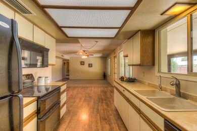 Kitchen (3)
