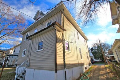 HOME-FOR-SALE-IN-ROANOKE-VA-WEST-END04