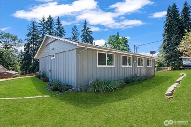 18816 Mountain View Dr E unit F, Bonney Lake, WA 98391 - photo 2