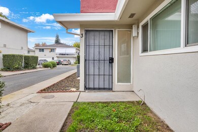4427 Palm Ave unit 3, Sacramento, CA 95842 - photo 3