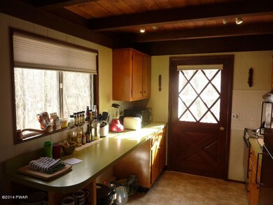 803 Cedar Ct, Hawley, PA 18428 - photo 3