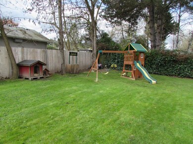 1161 Grandview Ave, Grants Pass, OR 97527 - photo 7