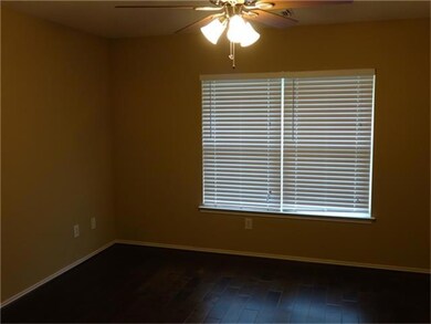 2723 Lost Maples Dr, Pearland, TX 77584 - photo 6