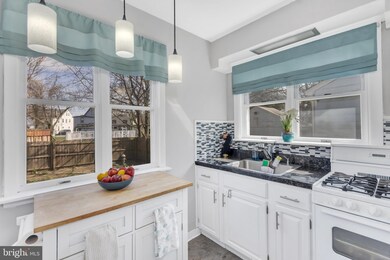 204 W 6th St, Palmyra, NJ 08065 - photo 6