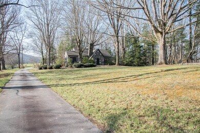 English stone cottage on beautiful private lot