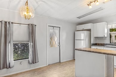 2201 S Ridgewood Ave unit 21, Edgewater, FL 32141 - photo 2