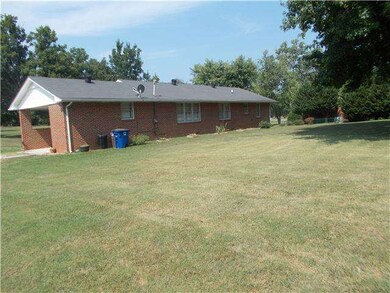 1036 Union St, Shelbyville, TN 37160 - photo 2