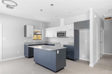 2014 Summerland Ln, Edinburg, TX 78541 - photo 3