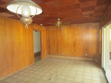 1095 Gwinn Island Rd, Danville, KY 40422 - photo 7