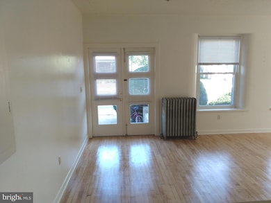 106 W Main St unit A, New Holland, PA 17557 - photo 2