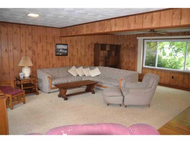Great Room 24x20 Great Room With Berber Carpeting 