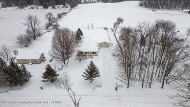 7283 Peck Rd, Eaton Rapids, MI 48827 - photo 6